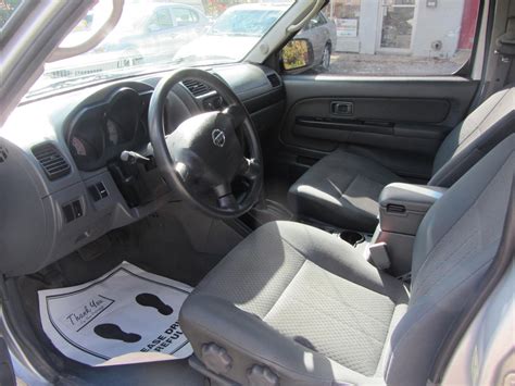 2004 Nissan xterra interior dimensions