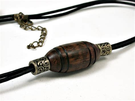 LV-1857 Snakewood Pendant Necklace, Secret Compartment, Memorial Jewel – Elvio Design