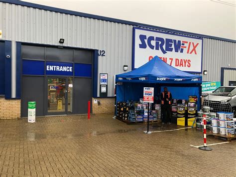 Screwfix celebrates Horndean store opening – Screwfix Media Centre