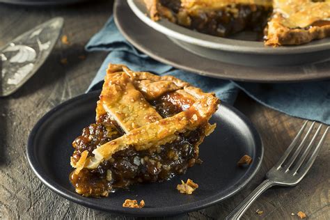 Easy Mincemeat Pie Recipe: This (Meatless) Mincemeat Pie Is Worth a Try ...