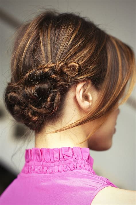 Hair Knots How-To Guide For Styling Summer 2013 | Hair knot, Hair ...