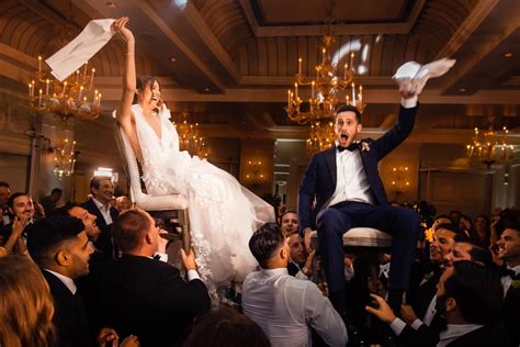 The Hora Jewish Wedding Dance | Tips and Inspiration - Wedding Maps