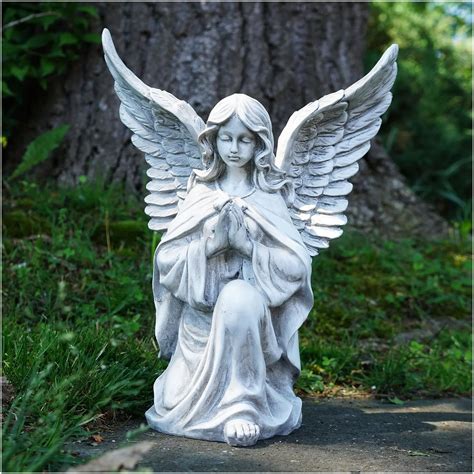 Western Style Garden Decoration Resin Outdoor Praying Kneeling Angel ...