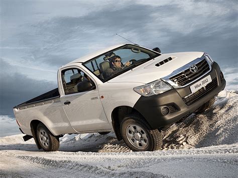 TOYOTA Hilux Single Cab specs - 2011, 2012, 2013, 2014, 2015 - autoevolution