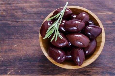 Tips For Using Kalamata Olives In Your Cooking | Blog | Flora Fine Foods