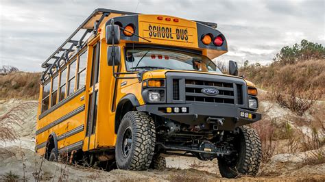 A 4x4 School Bus With an NP271, HP Dana 60, Locker, and 37s
