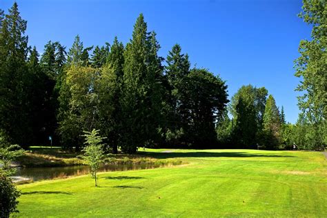 Bellevue, WA - Premier Golf Centers - Bellevue Golf Course