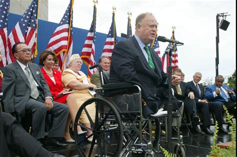 Former Georgia senator, VA chief, Vietnam veteran Max Cleland dies at ...