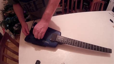 Steinberger 12th fret harmonic - intonation problem due to old strings - YouTube