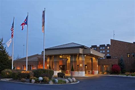 DoubleTree by Hilton Cleveland East Beachwood Hotel (Beachwood (OH)) - Deals, Photos & Reviews