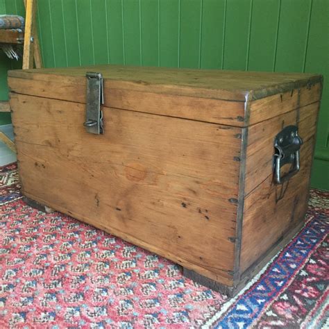 Reclaimed Vintage Wooden Chest Old Rustic Industrial Storage Trunk Pine Box FREE DELIVERY