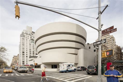 √ Architecture Solomon R Guggenheim Museum - Alumn Photograph