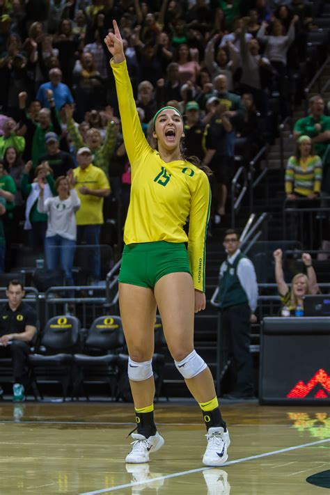 PHOTO GALLERY: Oregon Ducks Volleyball vs. Colorado | KMTR