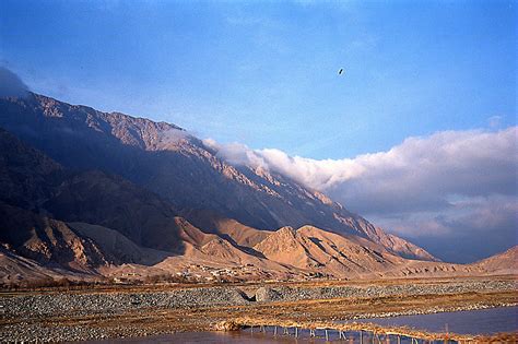 Kabul-mountains_road_from_Mazar-007-2000 - Hearing VoicesHearVox