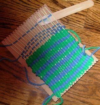 How to make a cardboard loom | Weaving for kids, Weaving, Weaving projects