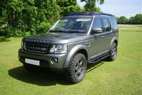 Off Road Accessories: Land Rover Discovery 4 Off Road Accessories