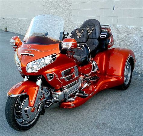 hONDA GOLDWING 1800 TRIKE 2002 by scooterworld, via Flickr | Trike motorcycle, Goldwing trike, Trike