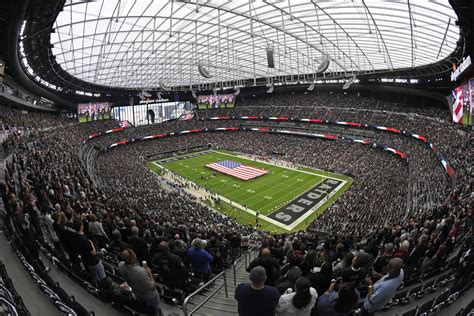 How Many Seats Are In Allegiant Stadium Toronto | Brokeasshome.com