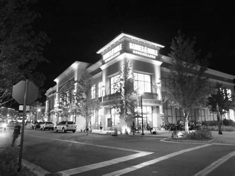 Wiregrass Mall at Night | Barnes & Noble - light of the subu… | Flickr