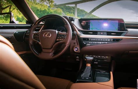 2024 Lexus ES 250 Interior - Power Speeds