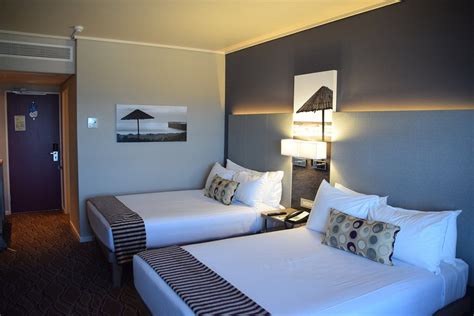 GARDEN COURT MARINE PARADE $88 ($̶1̶0̶9̶) - Updated 2020 Prices & Hotel Reviews - Durban, South ...