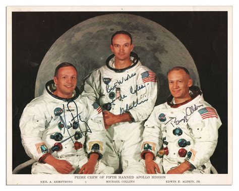 Lot Detail - Apollo 11 Crew-Signed 10'' x 8'' NASA Photo -- Neil ...