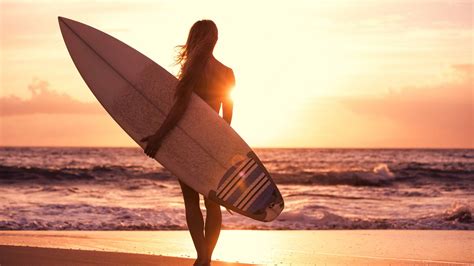 Why Being Uncomfortable Can Be a Great Thing Surf Girls, Beach Girls, Sunset Surf, Surf Beach ...