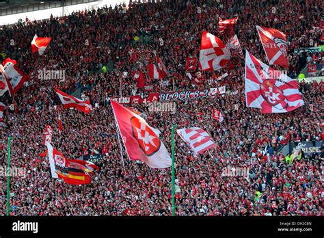 Fussball deutschland stadion fans -Fotos und -Bildmaterial in hoher Auflösung – Alamy