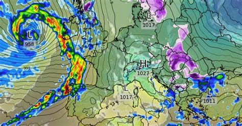 Ireland storm forecast as dramatic weather maps show gigantic wall of ...