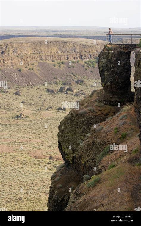 Dry Falls Overlook, Sun Lakes - Dry Falls State Park, Washington Stock Photo - Alamy