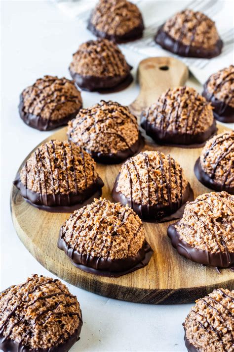 Chocolate Coconut Macaroons - Pies and Tacos