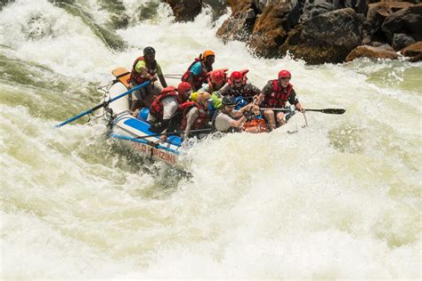 10 of the World's Most Notorious Whitewater Rapids | OARS