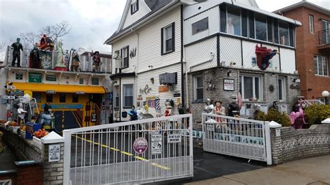 This House, in Bensonhurst : Brooklyn