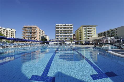 Hotel Lido Bibione Fronte Mare | Piscine e scivoli