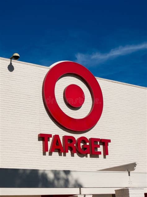 Target Store Exterior editorial stock image. Image of trademark - 36670489