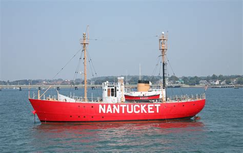 Lightship Nantucket I WLV-612 Lighthouse, Massachusetts at Lighthousefriends.com