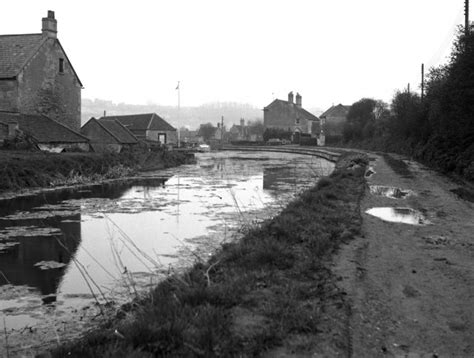 Bradford Wharf, Kennet and Avon Canal © Dr Neil Clifton :: Geograph Britain and Ireland