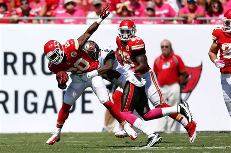 Chiefs vs. Buccaneers score update: Chiefs trail 21-3 after three ...