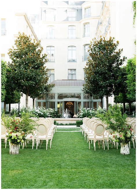 Photography of a luxurious paris wedding at the ritz hotel