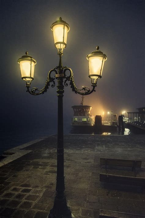 Old Street Lamp Night - LAMPIFA