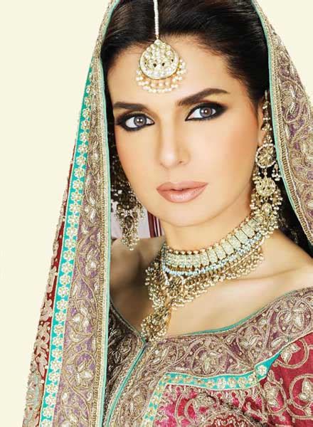 Latest Bridal Make Up With Jewelry ~ Fashion Point