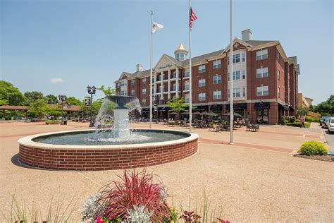 Kirkwood Station Plaza Apartments - Kirkwood, MO | Trulia