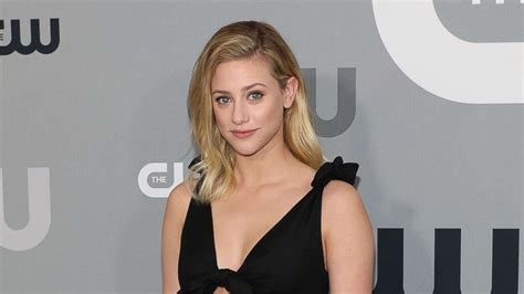 'Riverdale' actress Lili Reinhart fires back at body shamers, pregnancy rumors - Good Morning ...