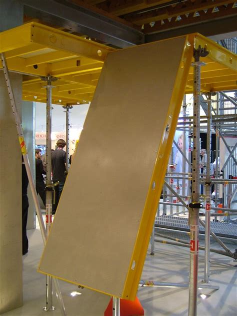 COMPOSITE SANDWICH PANELS PROVE IDEAL FOR BUILDING FORMWORK SYSTEMS