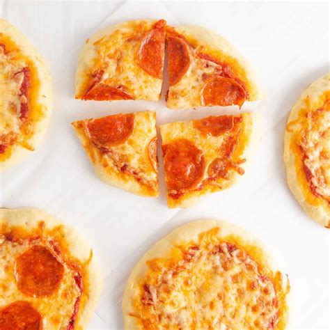 Easy Mini Pizza Recipe for Kids