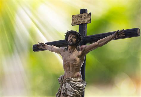 Jesus On The Cross Picture - PictureMeta