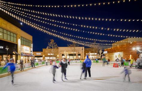 Top 12 Ice Skating Rinks in Boston (Outdoor + Indoor)