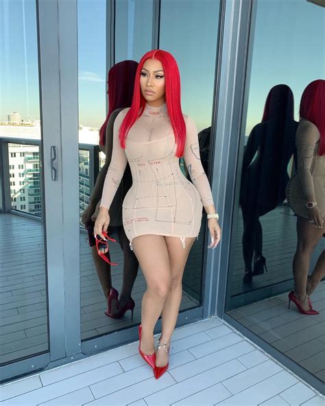 Take Cues From Nicki Minaj's Outfits That Will Inspire You To 'Dress ...