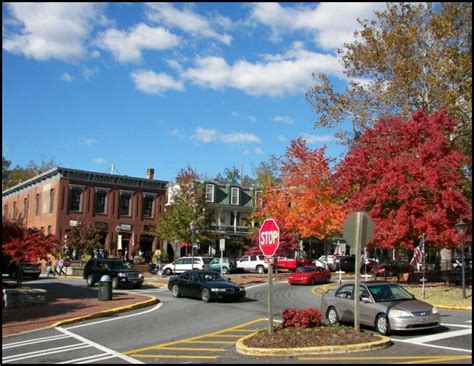 Dahlonega Day Trip - Town Square Historic Dahlonega Georgia Fall Colors ...