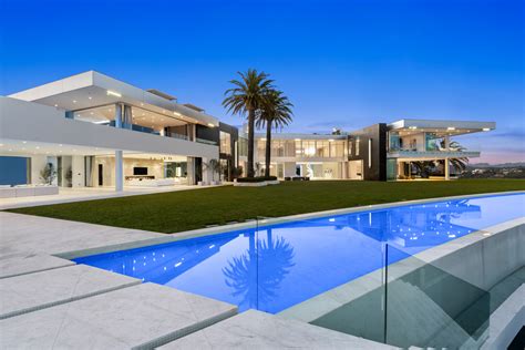 SoCal mega-mansion dubbed ‘The One’ could shatter real estate sales ...